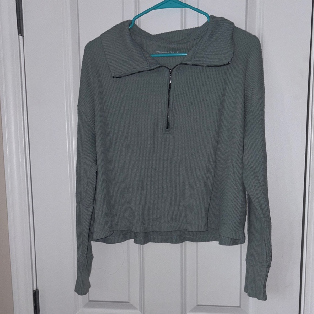 Abercrombie & Fitch Soft AF Quarter-Zip Sweatshirt